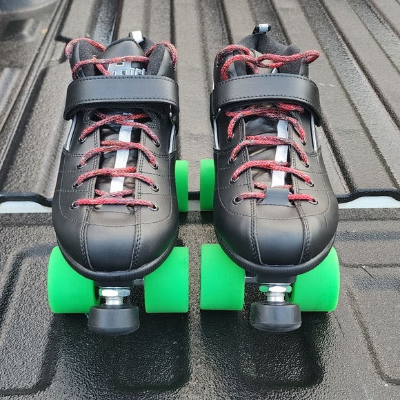 Sure Grip 4 Skates - Picture 1 of 4